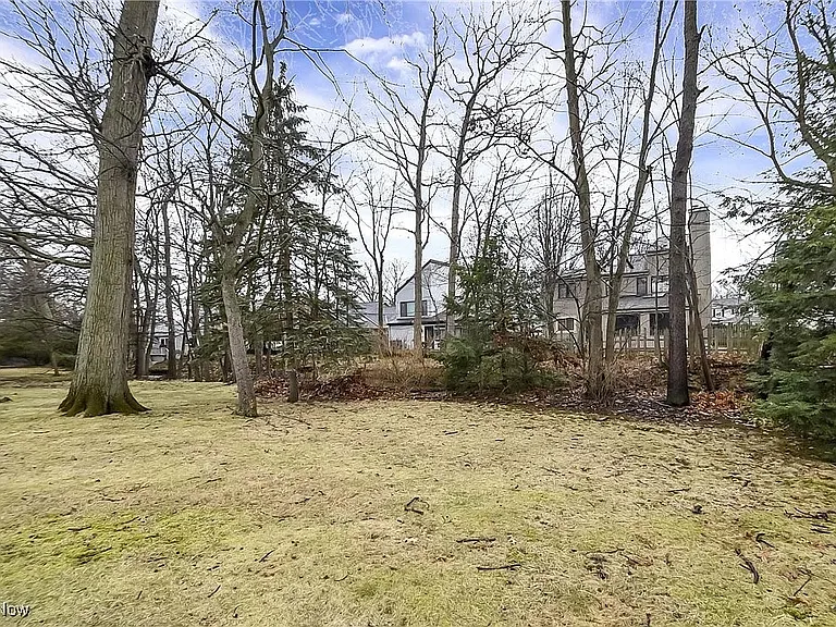 589 Woodlane Dr — Photo 10