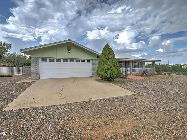 477 W Baseline Spur — Photo 2
