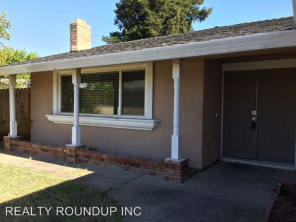 5th image of 15 Jenich Ct