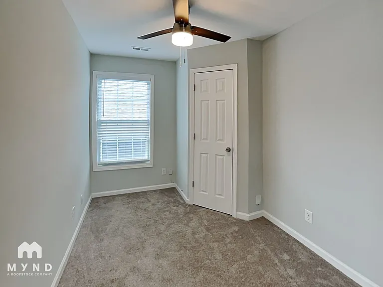 480 Rockwell St SW — Photo 13