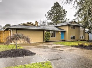 11995 SW Burnett Ln, Beaverton, OR 97008