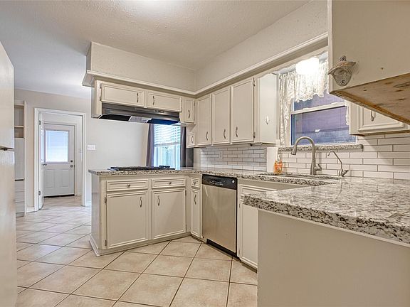 5th image of 19507 Hunt Lake Lane