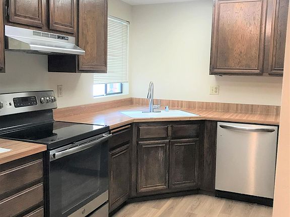 4th image of 1701 Braddock Ct