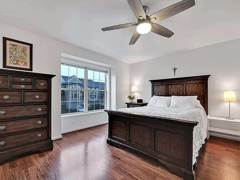 624 Royal View Dr — Photo 6