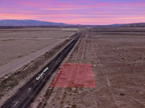 Garces Hwy, Delano, CA 93215