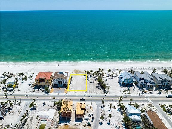 3rd image of 3522/3524 Estero Blvd