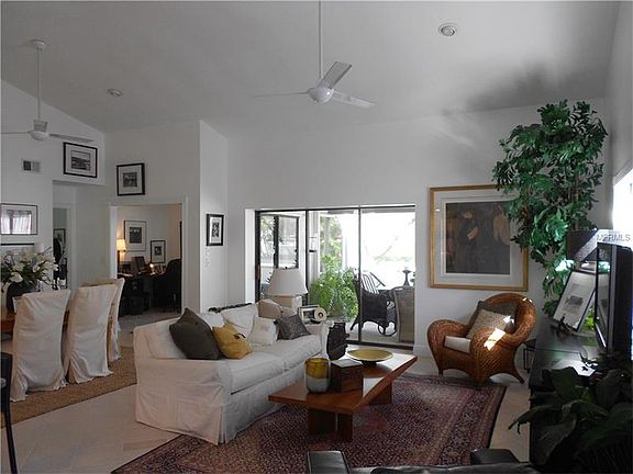 3rd image of 3157 Pine Forest Dr