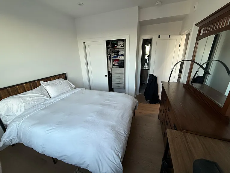 472 W Broadway #502 — Photo 3