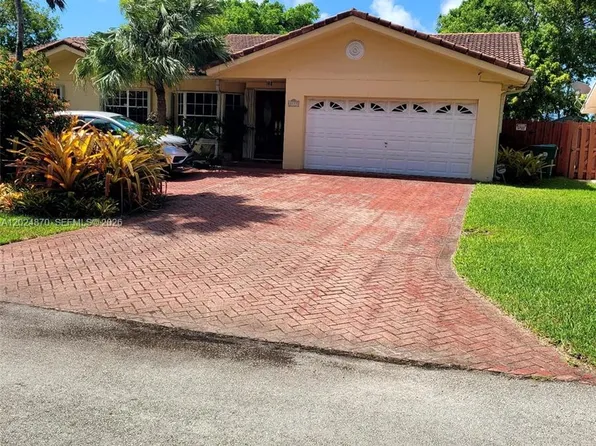 9114 SW 163rd Ter, Palmetto Bay, FL 33157