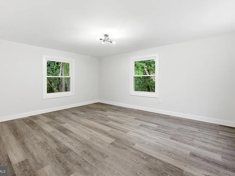 27 Parkside Cir — Photo 23