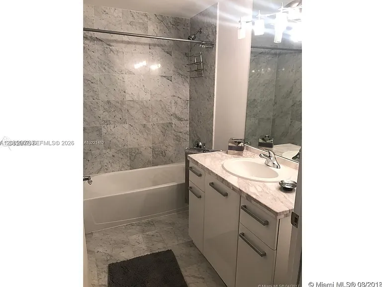 253 NE 2nd St #312 — Photo 7