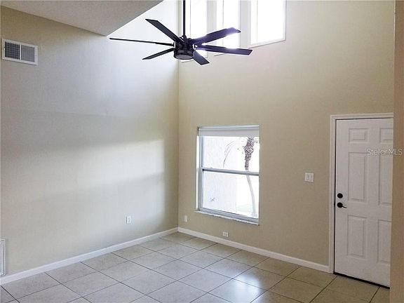 5th image of 627 Dromedary Ct