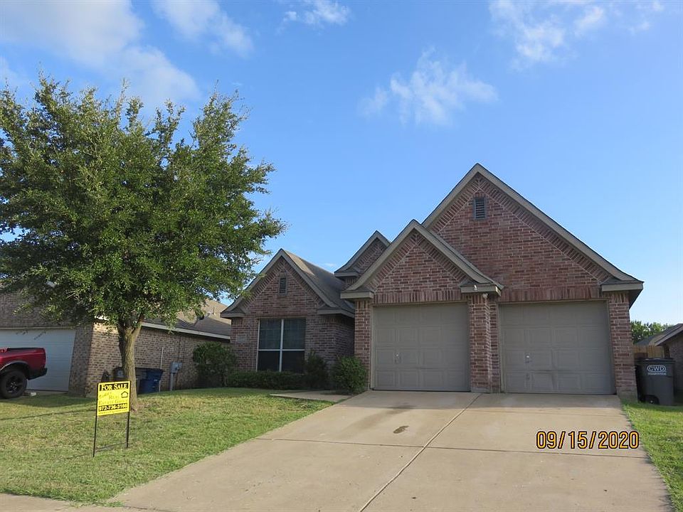 1st image of 210 Creekwood Dr