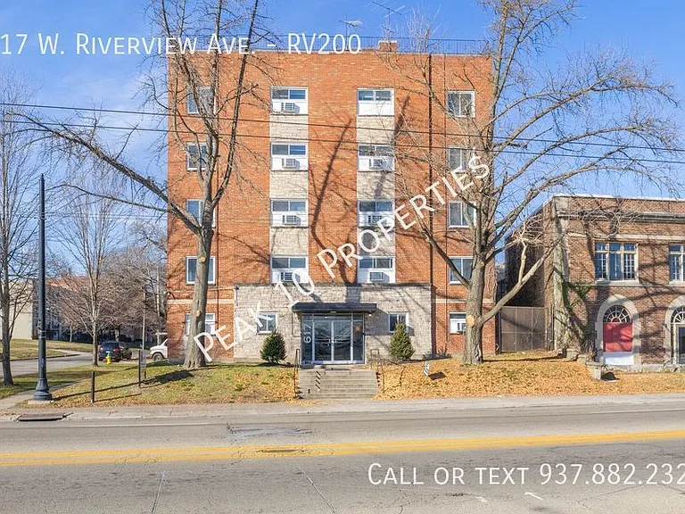 617 W Riverview Ave #RV200 — Photo 9
