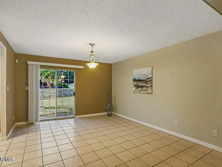 650 Vera Ct — Photo 16