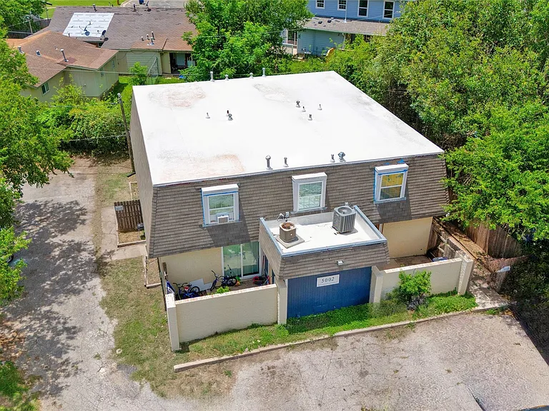 5002 Blue Spruce Cir #A — Photo 6