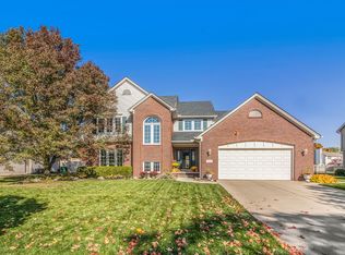 310 Payson Ave, Monroe, MI 48162