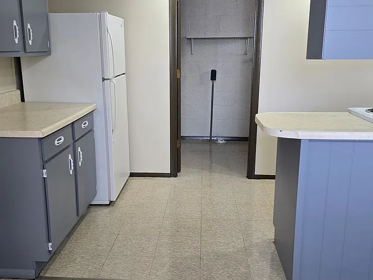 1565 Bryn Mawr Pl — Photo 7