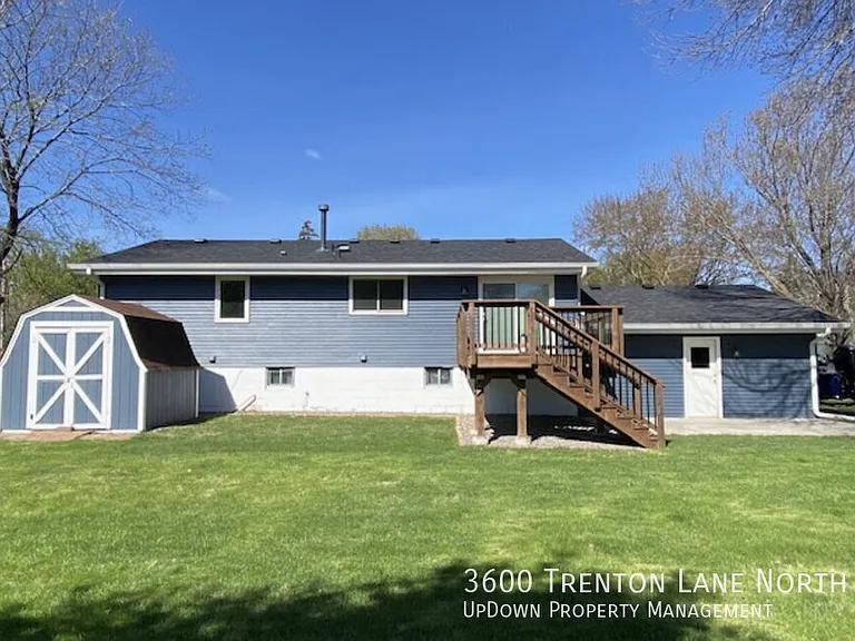 3600 Trenton Ln N — Photo 25