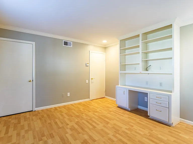 2349 Albans Rd #1 — Photo 4