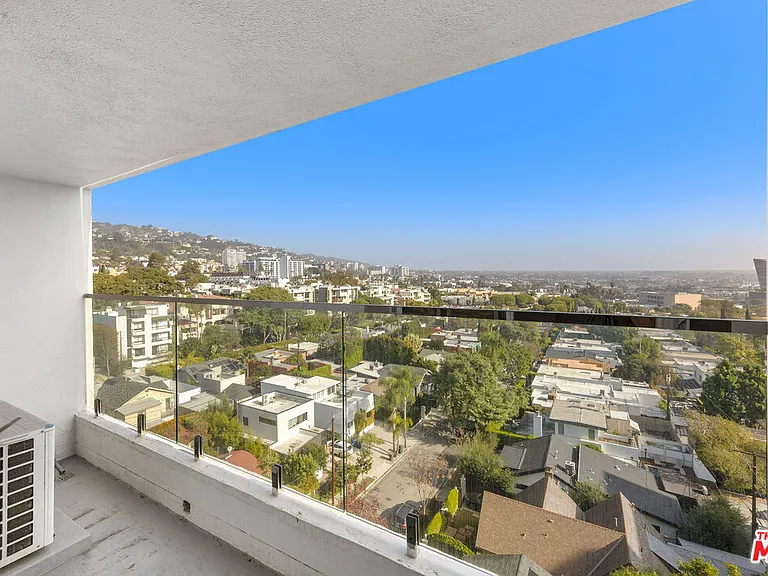 838 N Doheny Dr #906 — Photo 9