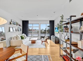 6001 Carlton Way APT 410, Los Angeles, CA 90028