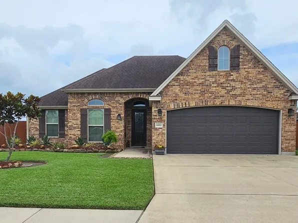 6850 Woodridge Dr, Lumberton, TX 77657
