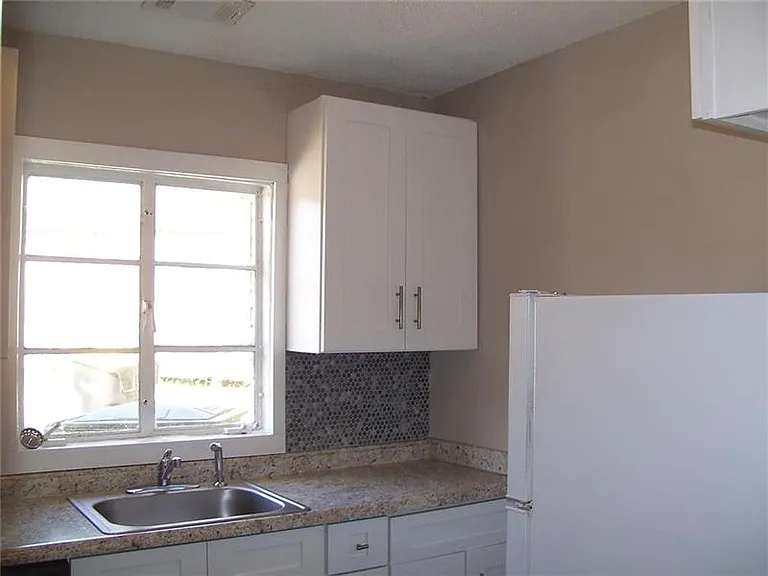 3408 Reynolds St — Photo 8