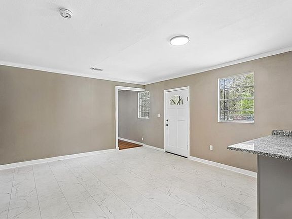 3rd image of 58420 Lynn Rd