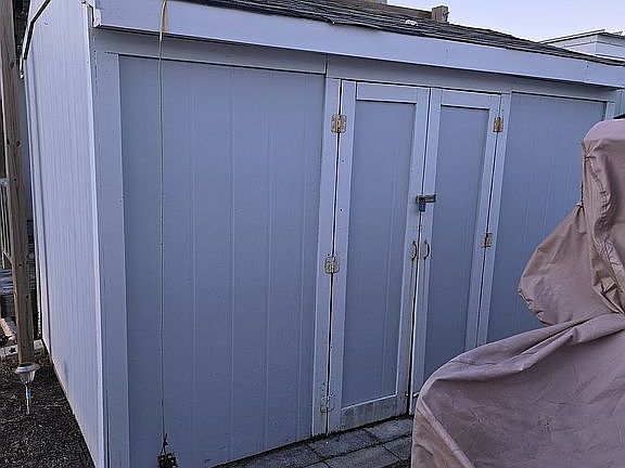 Storage shed