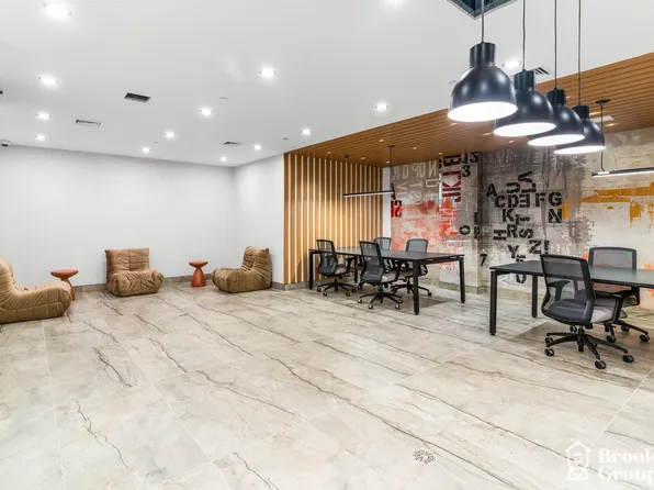 2258 Fulton Street image 16 of 24