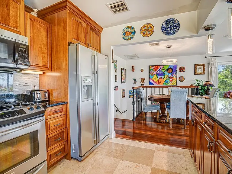1265 NE Oceanview Cir — Photo 22