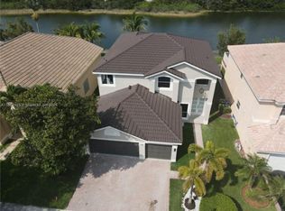 17381 SW 33rd St, Hollywood, FL 33029