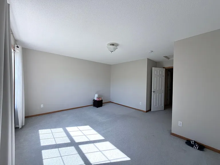 15608 Prospect Rd — Photo 23