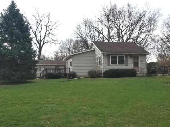 235 Ashland Ave, Aurora, IL 60505