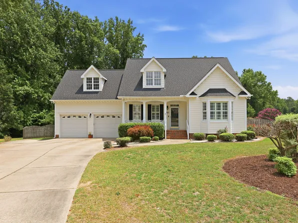 50 Farmridge Ct, Angier, NC 27501