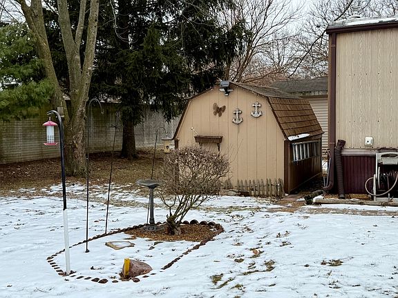 4th image of 421 Avenue G