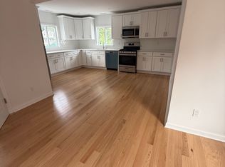 (Undisclosed Address), Pelham, NY 10803
