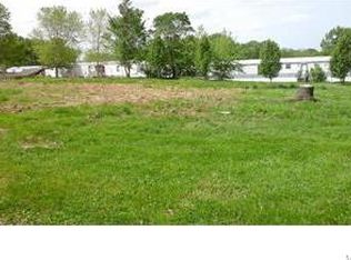 502 Maiden Ln, Cuba, MO 65453