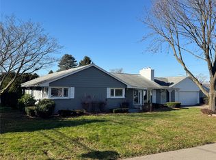 124 Eldredge Dr, Vestal, NY 13850