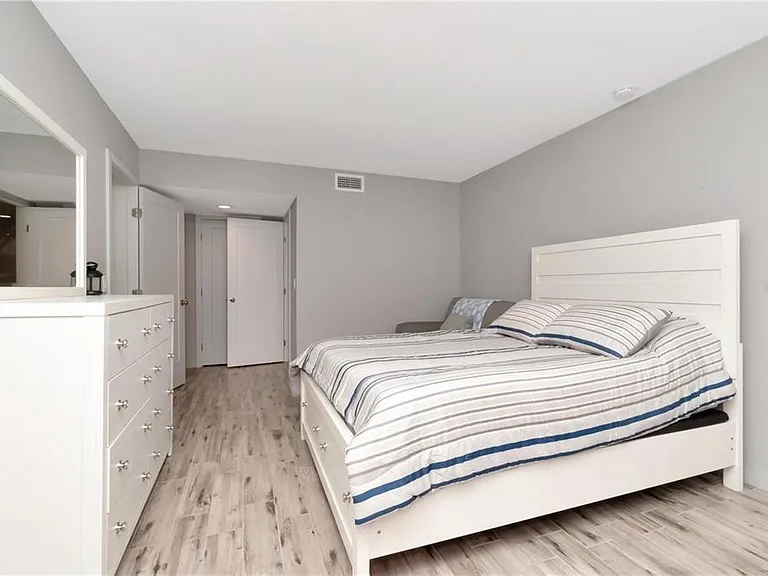 10351 Regal Dr #8 — Photo 18