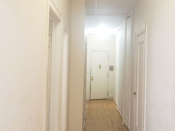 3rd image of 435 Fort Washington Ave #G3