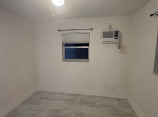 604 NW 10th St #604B, Hallandale, FL 33009