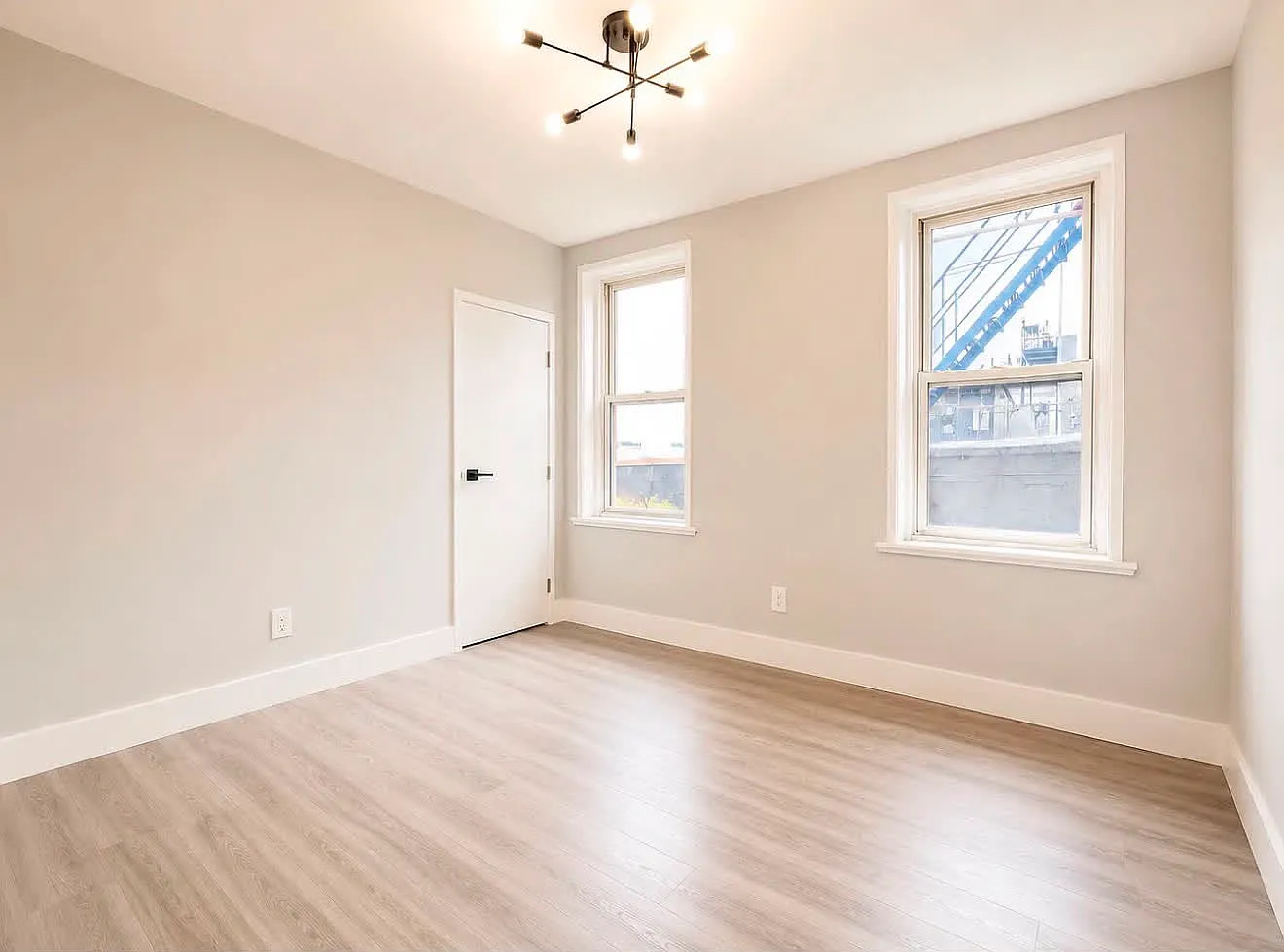 3 bed, $2,195 — Photo 4