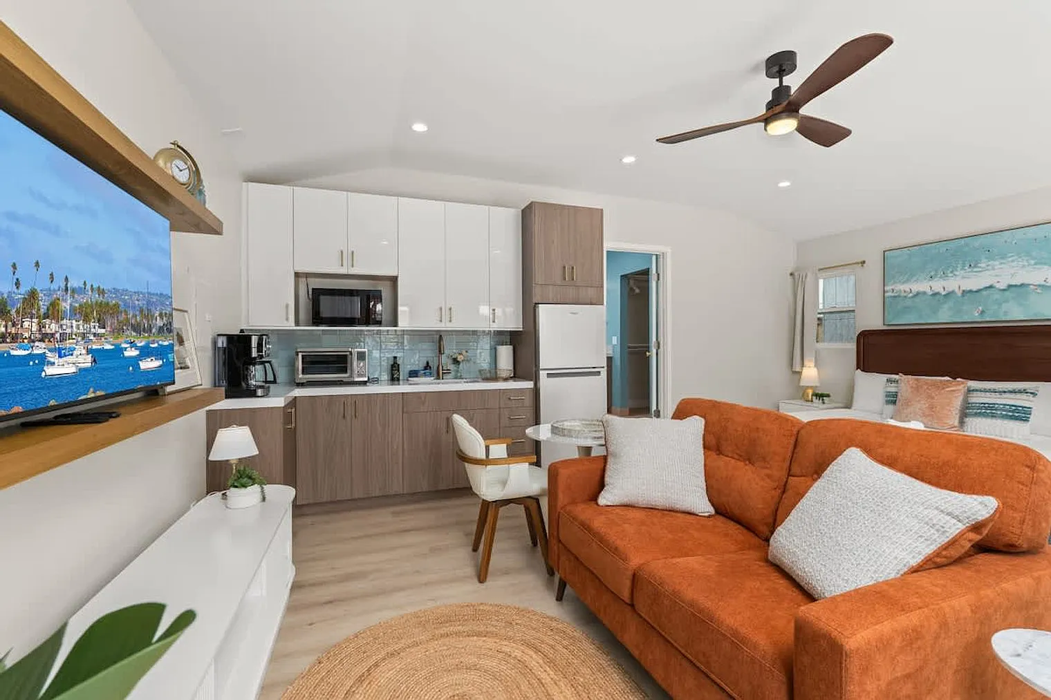 Studio, 1.0 bath, 592 sqft, $3,836 — Photo 3