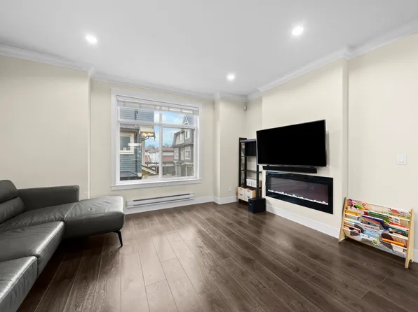 6033 Williams Rd #19, Richmond, BC V7E 1K4