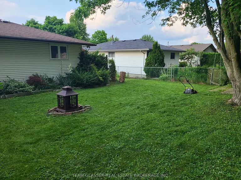 39 Ardsley Rd — Photo 13