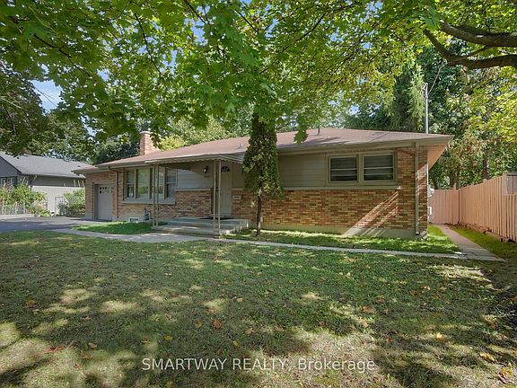 3rd image of 633 Donegal Dr