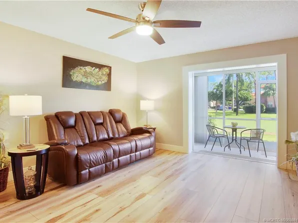 1963 SW Palm City Rd APT D, Stuart, FL 34994