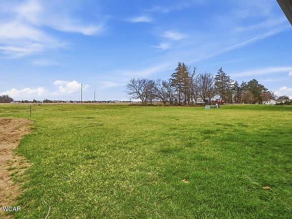 4th image of 109 Bluegrass Rd